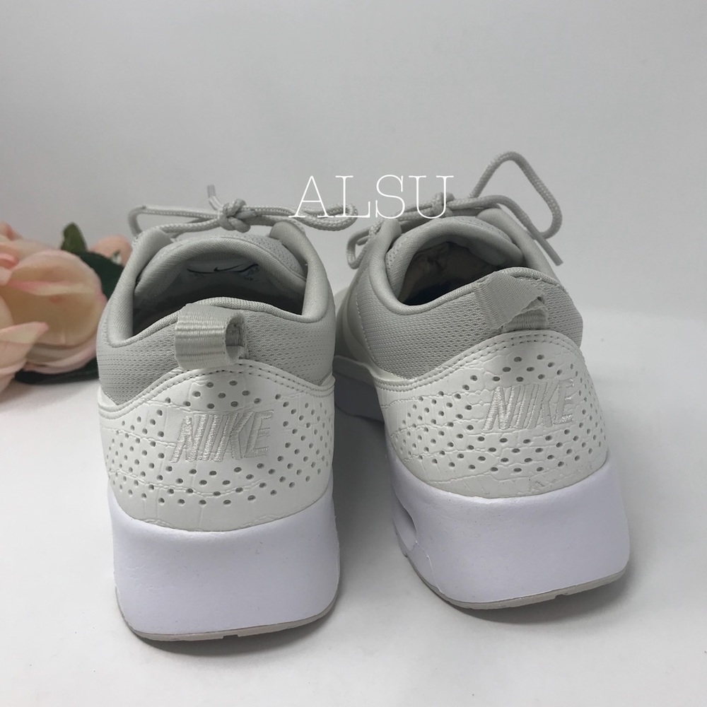 NWT Nike Air Max Thea Light Bone W AUTHENTIC - Picture 6 of 8